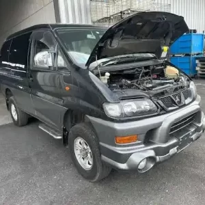 Mitsubishi, Delica Left Rear Door Spacegear Sliding W/ Fixed Glass Type 90