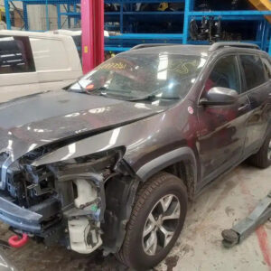 Jeep, Cherokee Left Taillight Kl In Body 02/14 03/18