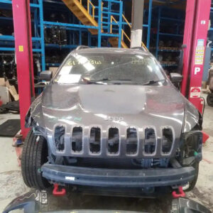 Jeep, Cherokee Left Taillight Kl In Body 02/14 03/18