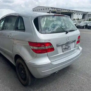 Mercedes, B Class Right Guard W245 11/05 08/08